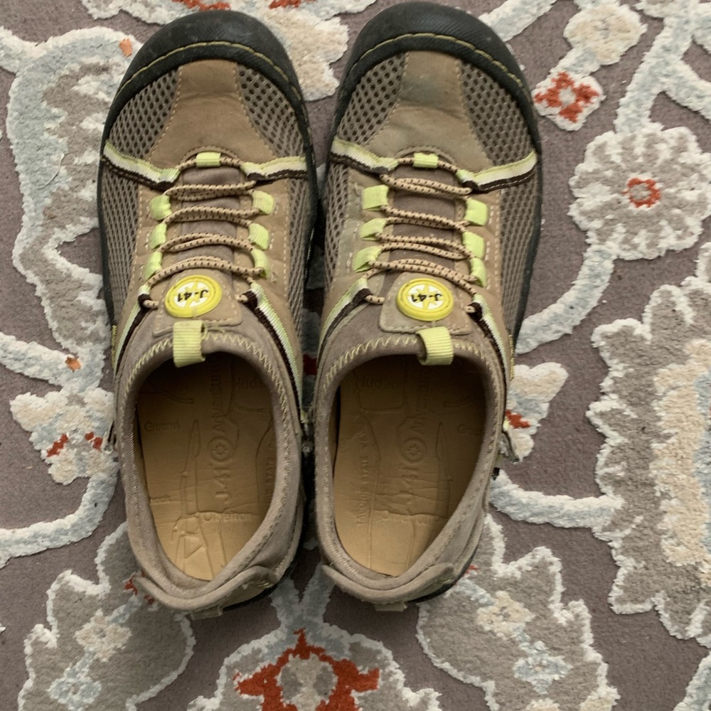 These outdoor all terrain shoes are awesome